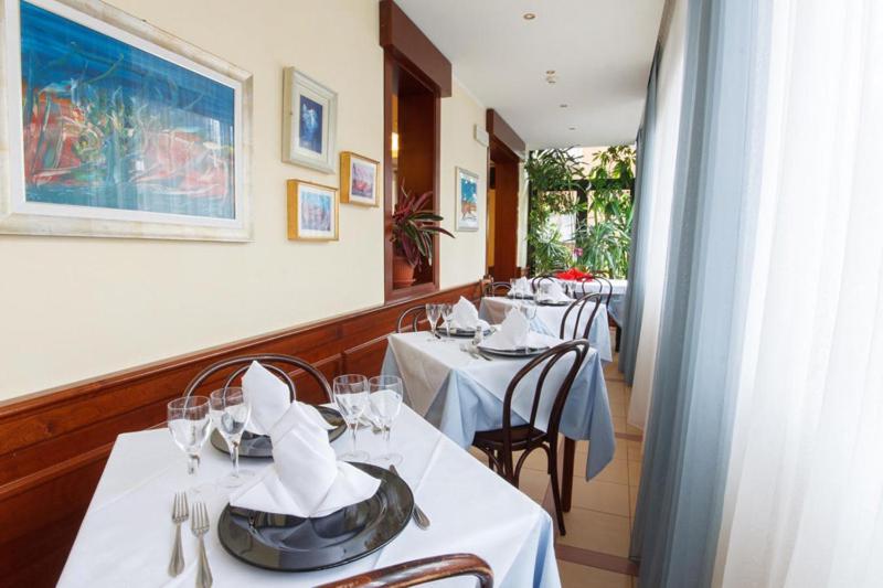 Hotel Mistrello Di Savoia Borgo Val di Taro Ngoại thất bức ảnh